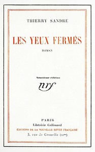 Les yeux fermés : $b roman